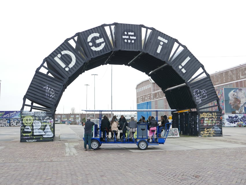 Amsterdam: The Original BUBBLES & BIKE Private Prosecco Tour - Your Prosecco Setup: Cold Bottle, Group Mood