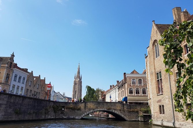 Amsterdam to Bruges – Private luxury Full-Day Tour Cristmasmarket - The ride matters more than you think: comfort, timing, and Wi-Fi