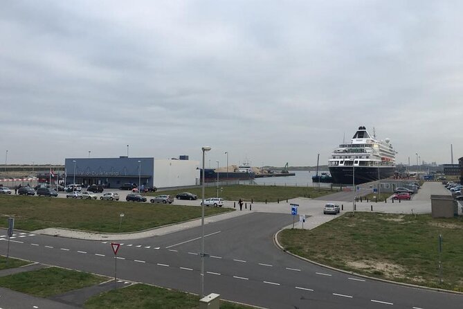 Amsterdam to IJmuiden Private Transfer - Private transport value: what $104.25 per person buys you