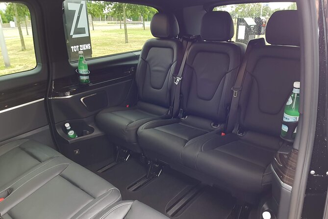 Amsterdam to Schiphol Airport Transfer Comfort & service. - Private Pickup in Amsterdam, Not a Waiting Game