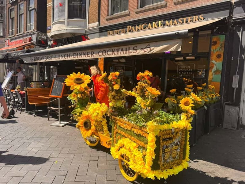 Amsterdam: Traditional Dutch Pancakes - Classic Dutch pancake choices, plus sweet and savory variety
