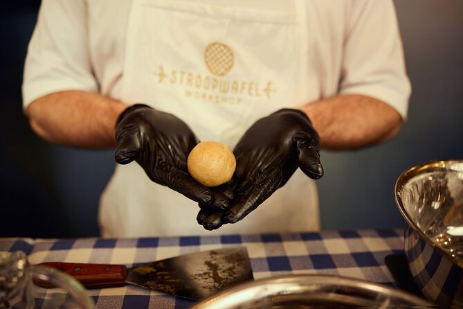 Amsterdam Traditional Dutch Syrup Waffle Making Workshop - Entering the Albert Cuypstraat Workshop Scene