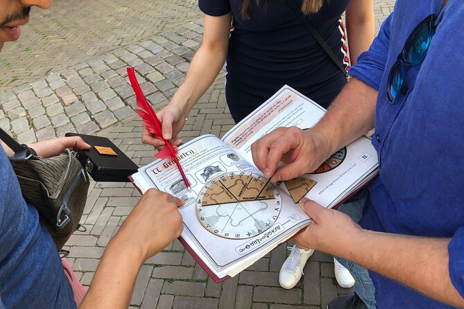 Amsterdam Treasure Hunt: The Mystery of a Secret Sender - Languages, pace, and how to keep the experience fun