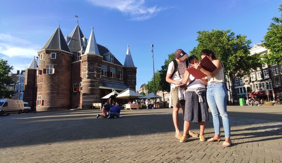 Amsterdam: Treasure Hunt Walking Tour "A Secret Sender" - How the Secret Sender hunt actually plays out
