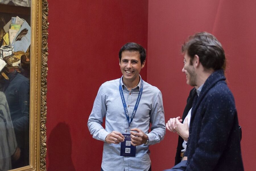 Amsterdam: Van Gogh Museum Masterpieces Tour up to 8 guests - The guide factor: small group, big storytelling energy
