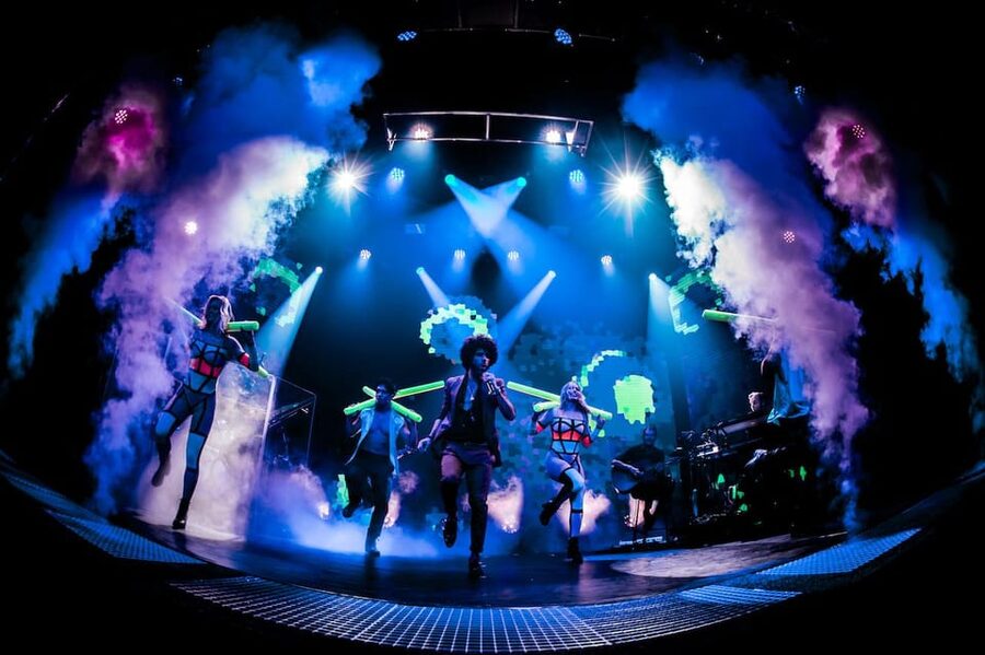 Amsterdam: VEGAS Dinner Show with 3-Course Sharing Menu - Price and value at $169: a realistic way to judge it