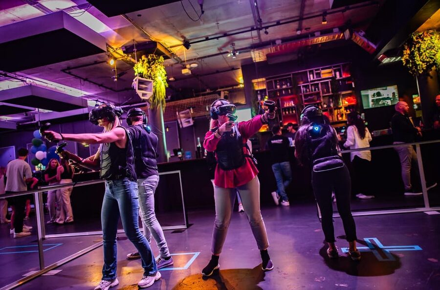 Amsterdam: VR Starter Pack with 6 Tokens - A’DAM VR Game Park: a simple way to try VR in Amsterdam