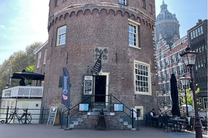 Amsterdam Walking Tour: Explore the Red Light District - Red Light District expectations: how to stay respectful and still curious