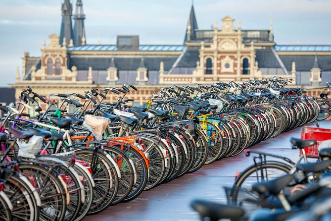 Amsterdam Walking Tour with Audioguide on Your Smartphone - Oude Kerk and Ons’ Lieve Heer op Solder: Churches With Stories You’ll Remember