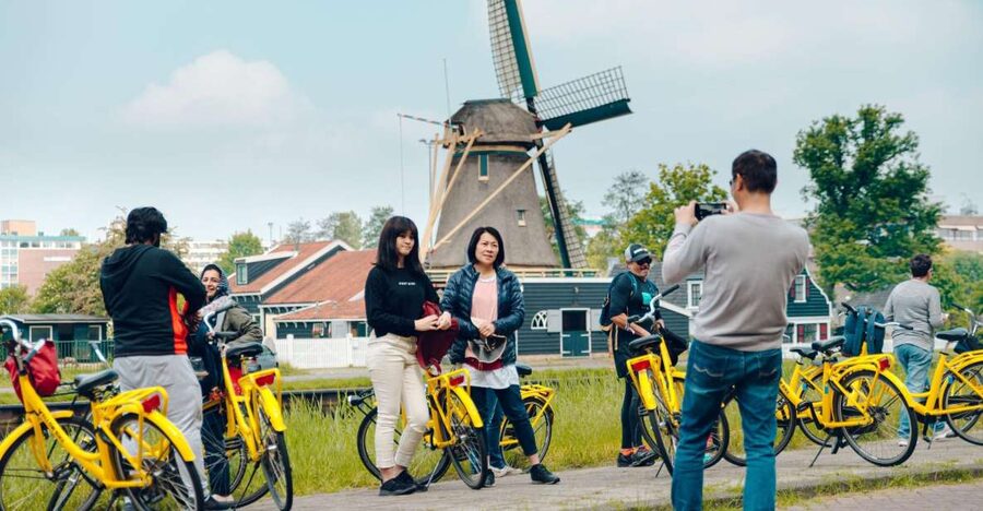 Amsterdam: Waterland District Countryside Villages Bike Tour - Durgerdam and the final stretch back toward Amsterdam