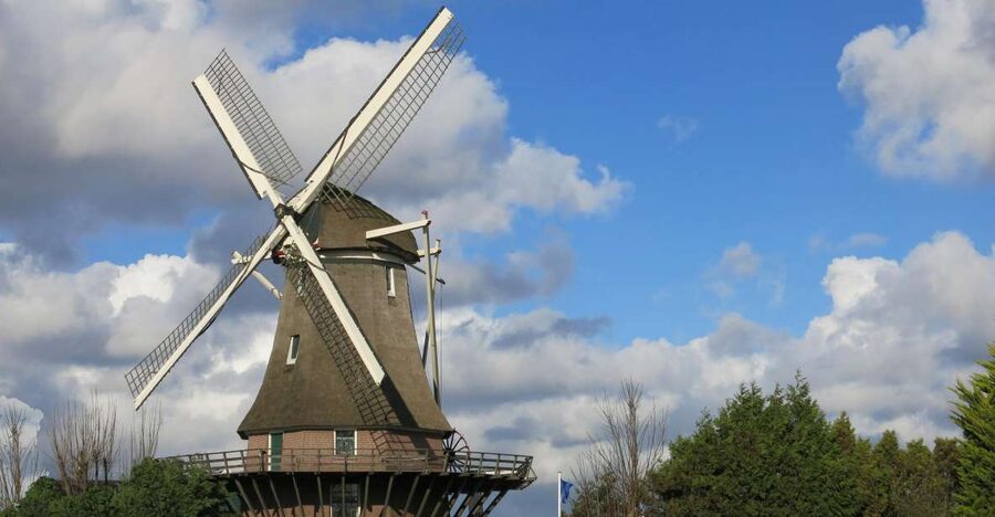 Amsterdam: Windmill Guided Tour - Arriving and stepping into the mill: what to expect in 45 minutes