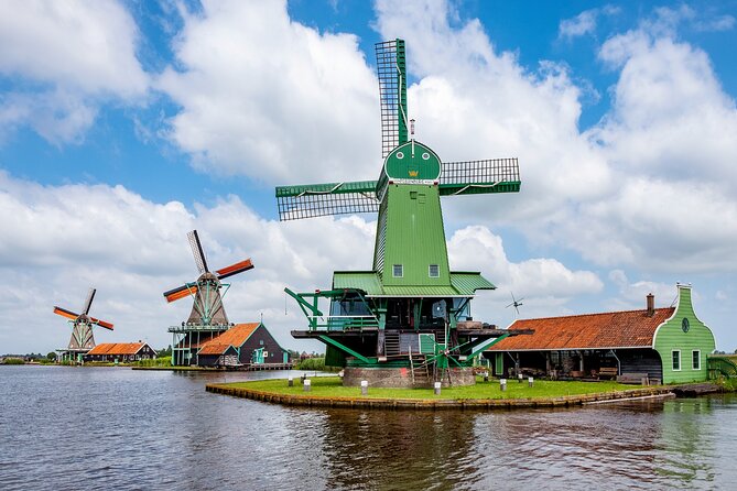 Amsterdam: Windmills, Cheese and Volendam Tour with Video Guide - Should you book this Amsterdam windmills, cheese, and Volendam tour?