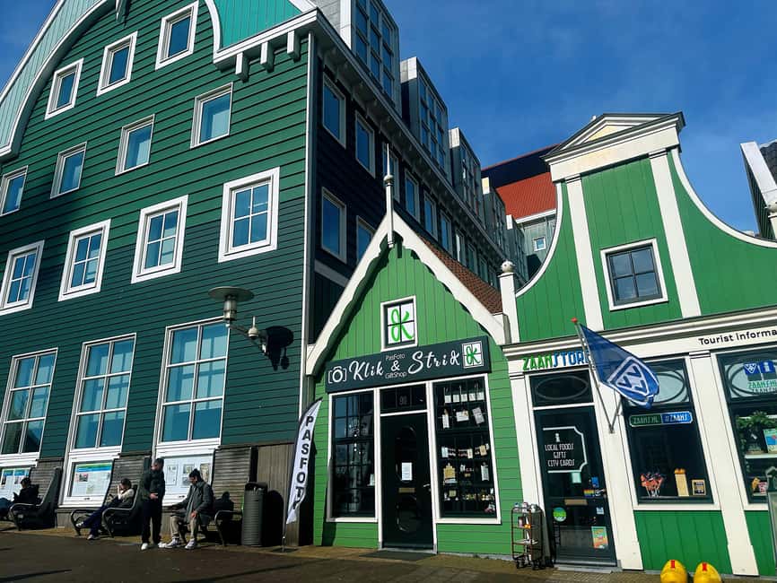 Amsterdam: Zaanse Schans, Lego Village, Giethoorn Day Tour - Giethoorn without cars, a canal cruise under bridges