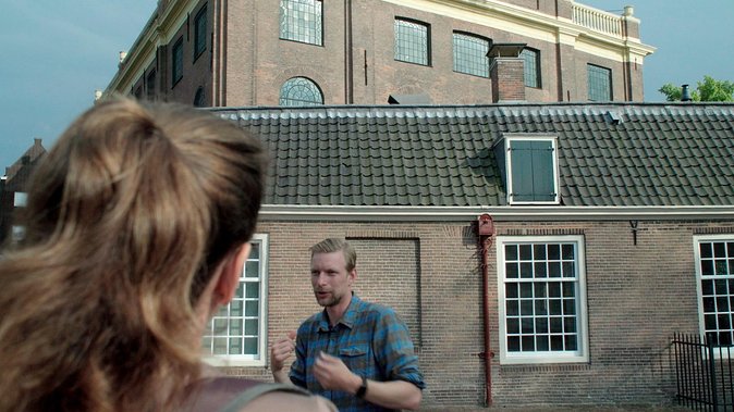 Anne Frank and the Jewish History of Amsterdam Private Tour - Hortus Botanicus: a peaceful palate cleanser before the memorials
