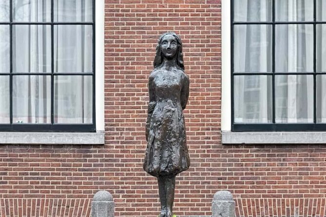 Anne Frank's Amsterdam Jewish History WWII Semi-Private 12ppl Max - Meeting point, timing, and the pace you should expect