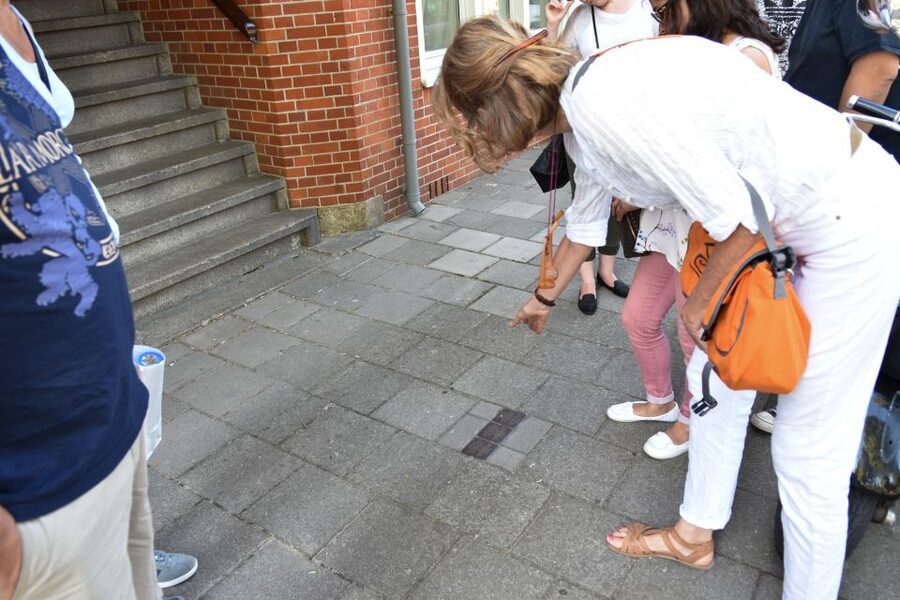 Anne Frank Story & Private 2-Hour Neighborhood Tour - Who This Tour Is Best For