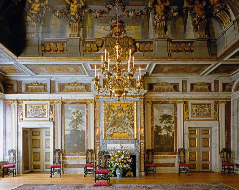 Apeldoorn: Het Loo Palace Entry Ticket - Palace gardens: baroque symmetry, fountains, and statues