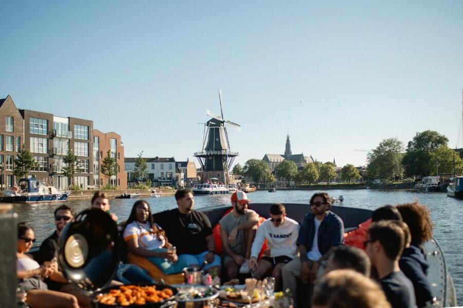 BBQ on Board Haarlem Cruise - Price and value: why $77 can work for a full dinner experience