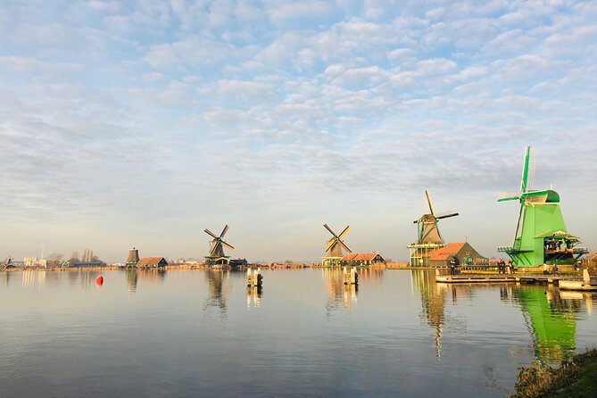 Best of Dutch Countryside: Giethoorn, Windmills, Secret Villages - Giethoorn, the Venice of the Netherlands, by boat through canals