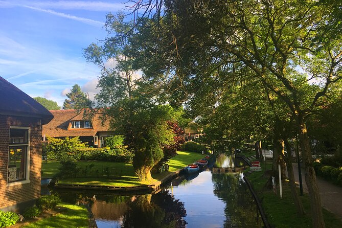 Best of Dutch Countryside: Giethoorn, Windmills, Secret Villages - The wooden clog workshop where your hands can learn