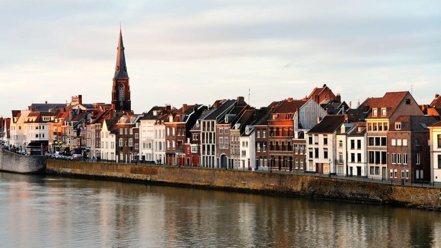 Best of Maastricht: Private Walking Tour with a Local - Key highlights at a glance