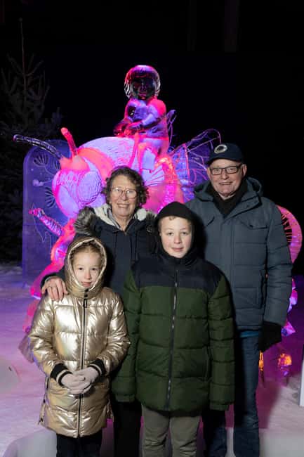 Biddinghuizen: Dutch Ice Sculpture Festival Entry Ticket - The ice hall reality check: -10°C ice art needs warm planning