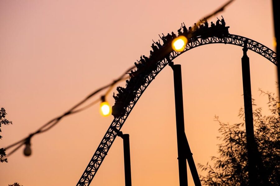 Biddinghuizen: Walibi Holland Entry Ticket - Space Shot and the launch feeling adrenaline seekers crave