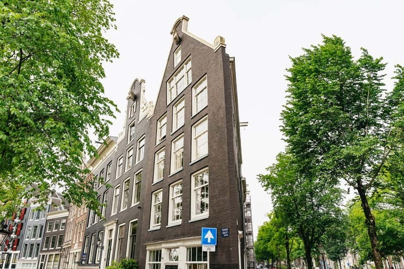 Big Bike tour Amsterdam - See all in 3 unforgettable hours - Westerkerk and the Anne Frank area, famous sights with context