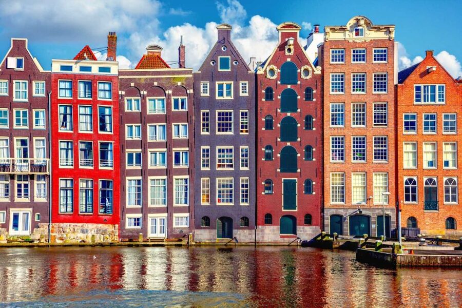 Bike Tour of Amsterdam Old Town, Top Attractions and Nature - Who this bike tour suits best
