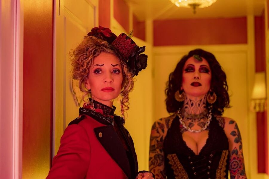 Breda: Holy Moly Trip Entry Ticket - Your walk through 17 rooms and the Holy Moly mystery