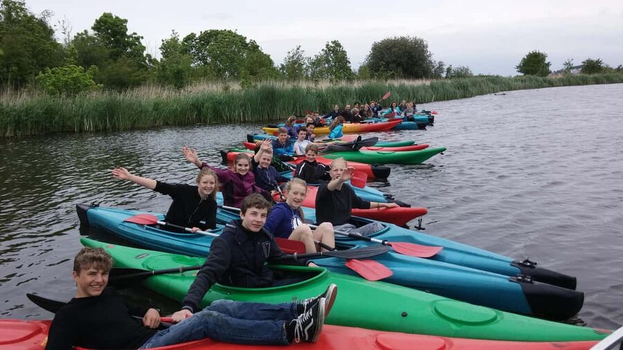 Broek in Waterland: Kayak Rental Close to Amsterdam - Should you book Broeker Bootverhuur in Broek in Waterland?
