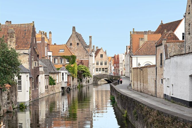 Bruges Tour from Amsterdam - Entering Bruges Old Centre With Pedro and a Real Guided Walk