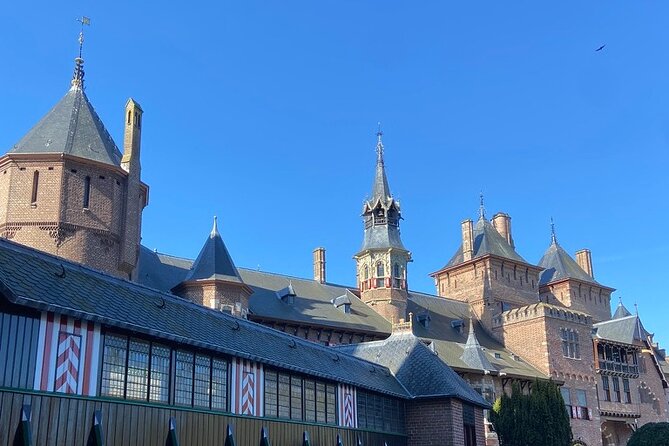 Castle De Haar Small-Group Tour from Amsterdam - Tickets, snacks, and coffee or tea: what your money is buying