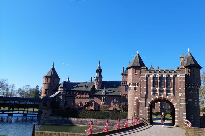 Castle De Haar Small-Group Tour from Amsterdam - The small-group van ride: comfort and a head start on the story