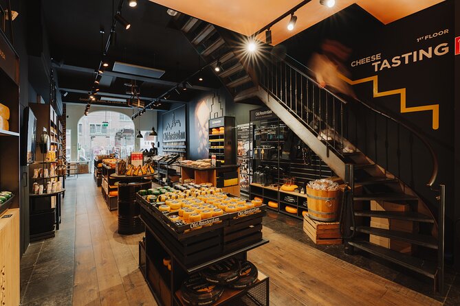 Cheese and Wine tasting in Amsterdam - The Cheese Lineup: Five Dutch Styles and What to Listen For