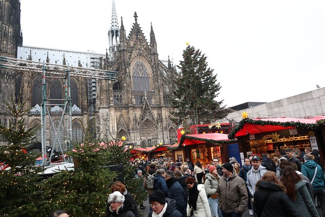 Cologne Small-Group Day Tour from Amsterdam - Stop 1, Cologne Cathedral Christmas Market: The Big Anchor