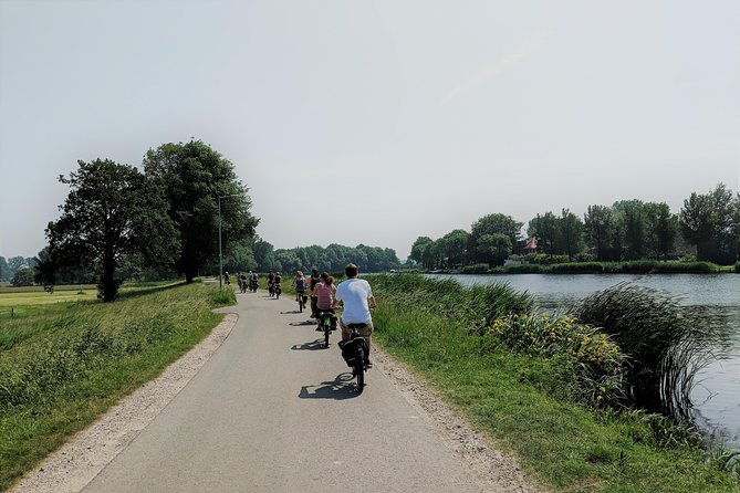 Countryside Bike Tour from Amsterdam: Cheese, Clogs & a Windmill - Waterland and Broek in Waterland, where Canals and Polders Take Over