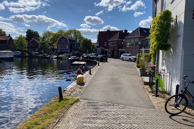 Countryside Fishermen Villages & Cheese E-bike Tour - Muziekgebouw aan t IJ: a quick start with big river views