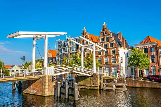 Cultural and Historical Audio guided walking tour Tour of Haarlem - GPS audio in Haarlem, without phone staring