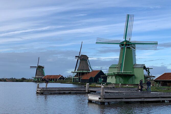 Day Tour Giethoorn, Afsluitdijk and Zaanse Schans with Boat Cruise - Best for whom: families, first timers, and craft lovers