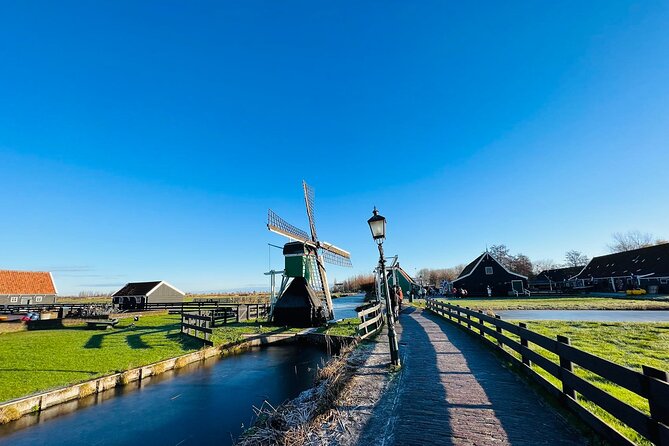 Day Trip to Zaandam Lego Village, Zaanse Schans and Giethoorn - Giethoorn in the afternoon: Little Venice vibes, but plan your time