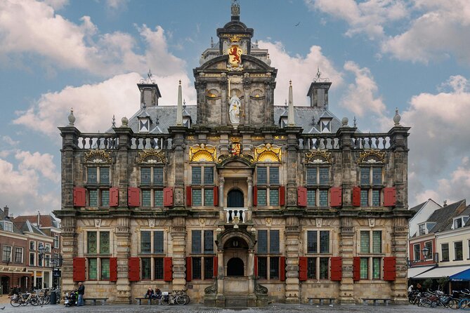 Daytrip Tour from Amsterdam to Rotterdam to The Hague and Delft - A one-day route that actually connects Rotterdam, The Hague, and Delft