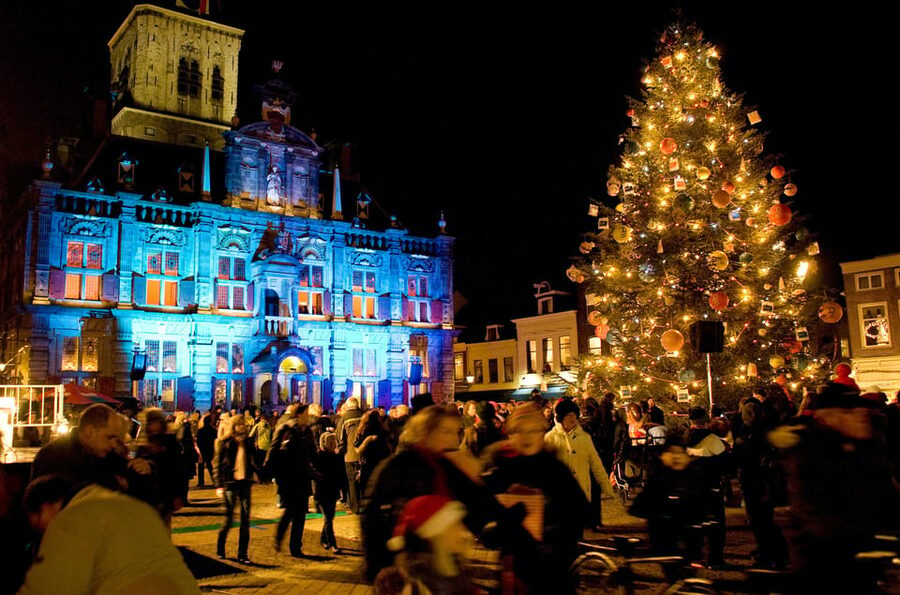 Delft: Christmas Walk with Oliebollen and Glühwein - Stop-by-stop: how the 1.5 hours plays out in Delft