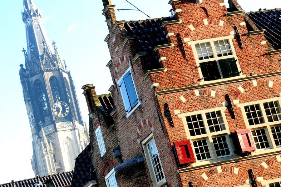 Delft: Guided Walking Tour - Vermeer-Linked Streets, Town Hall, and the Real Look of Old Delft