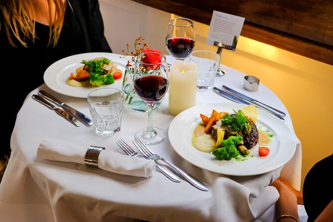 Dinner Canal Cruise Amsterdam: 3-Course Dinner Included - The route feel: how the Amstel River and old canals shape the night