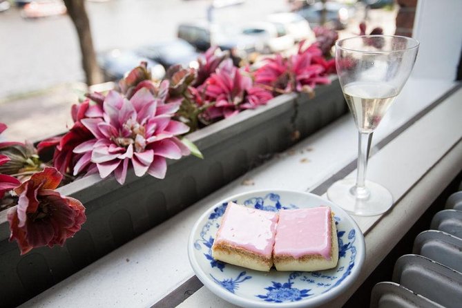Discover Amsterdam's Culinary Scene: Morning Food Tour - Group size, pacing, and how to get more from every bite