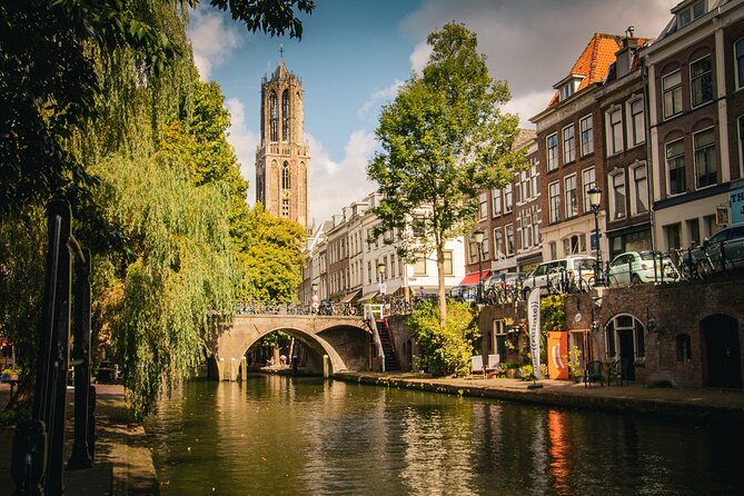 Discover Our Utrecht: Limited Group Size + Optional Extras - Where You Start: Manneken Pis under the Bollendak (Stationsplein 6)