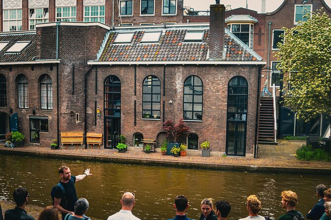 Discover Our Utrecht: Limited Group Size + Optional Extras - Catharijnesingel to Tolsteegbarrière: Utrecht’s newest city center layer