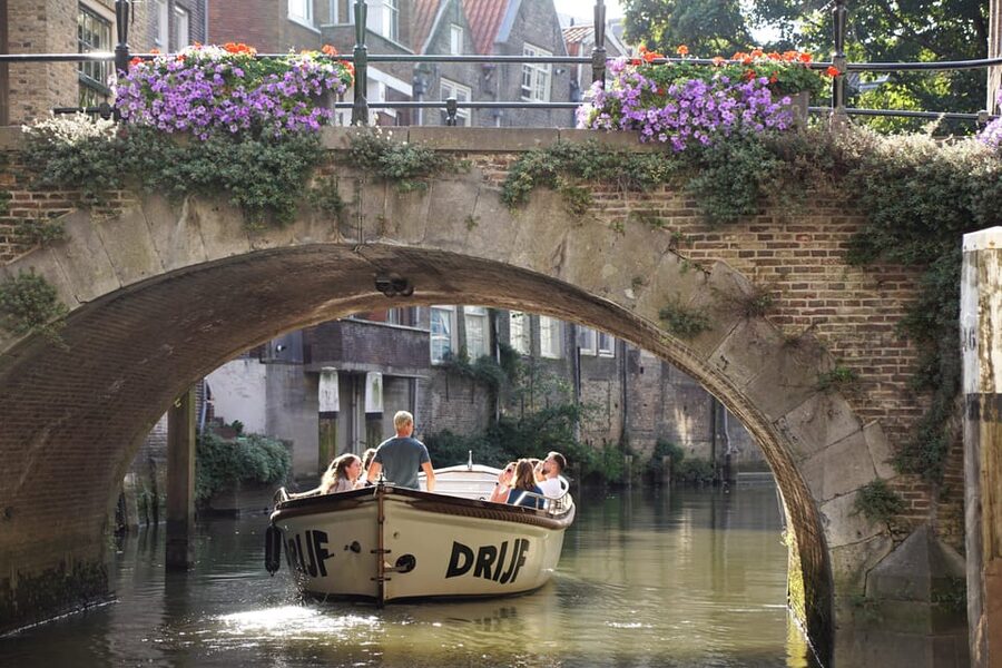 Dordrecht: City Canal Cruise - Who this Dordrecht canal cruise fits best