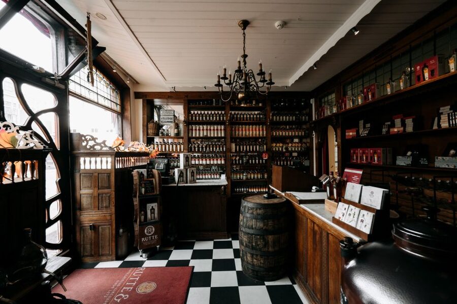 Dordrecht: Distillery Tour with Dutch Gin & Genever Tasting - Where this Dordrecht tasting fits into your day